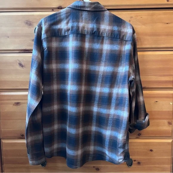Men’s Plaid Flannel Apt 9 - Picture 4 of 4